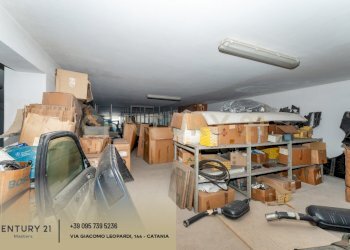 Deposito Prestinenza 7 (37).jpg - Locale Commerciale Via Antonio Prestinenza 7, Catania - foto 20