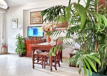 27317.jpg - Appartamento Via della Rupe 47, Abbadia San Salvatore - foto 1