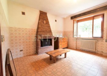 sala caminetto - Casale Via di Vecoli 11, Lucca - foto 11