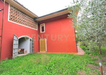 giardino retro - Casale Via di Vecoli 11, Lucca - foto 5