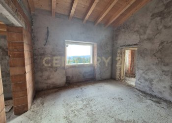 20251013_162120.jpg - Terratetto - Terracielo Via Vigolo 1, Negrar - foto 12