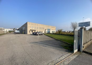 IMG_1096.jpeg - Capannone Via Guido Rossa 32, Pandino - foto 1