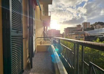 Quadrilocale VIA CORDANIERI, Genova (zona Prà) - foto 1