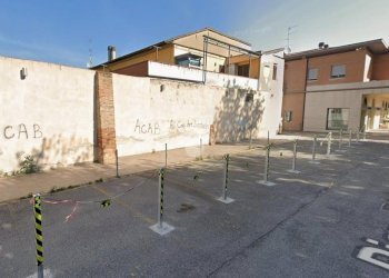 Garage - Parcheggio Piazza Monte Grappa, Forlì - foto 1