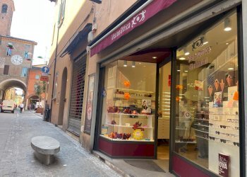 Zona - Locale Commerciale via Appia, 6, Imola - foto 2