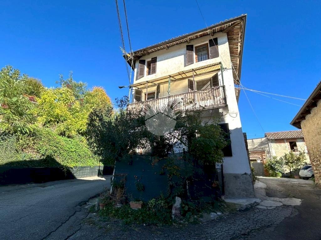 Semi-detached house Via Umberto I, Alfiano Natta - photo 1