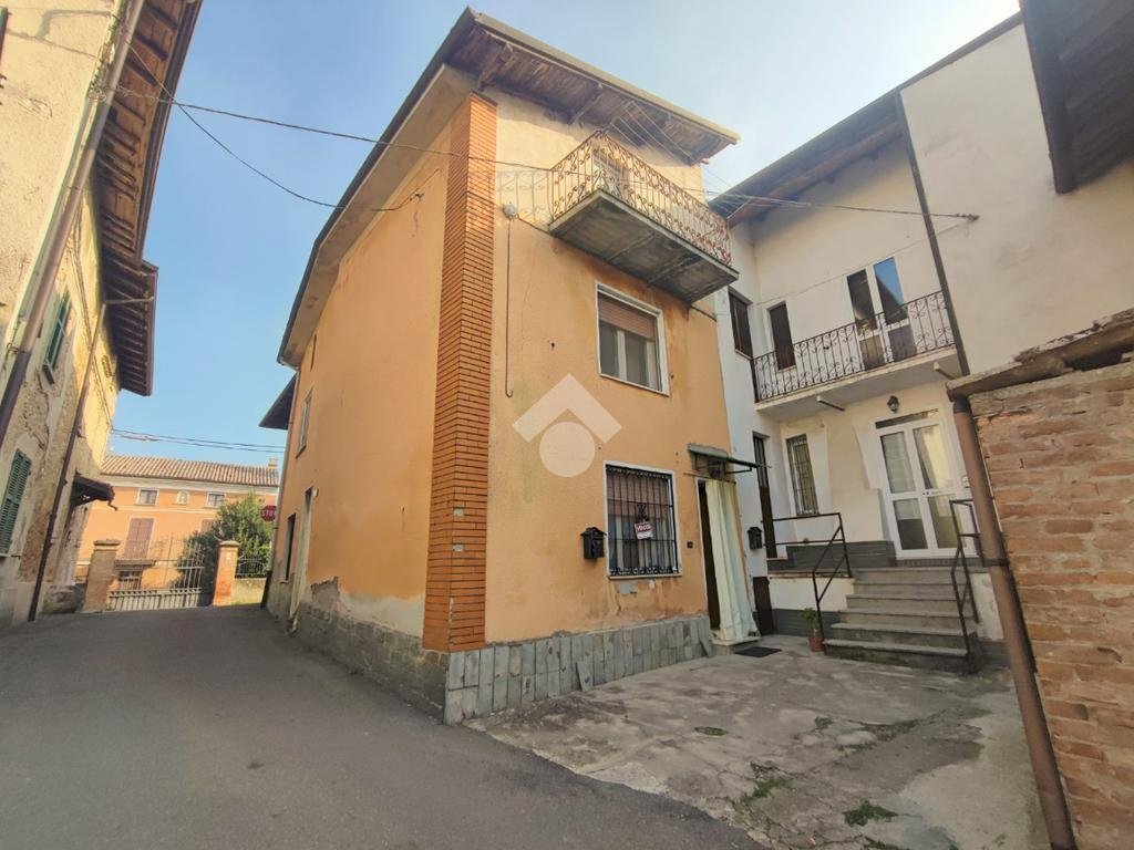 Casa semi indipendente Via Centrale, Carezzano - foto 1