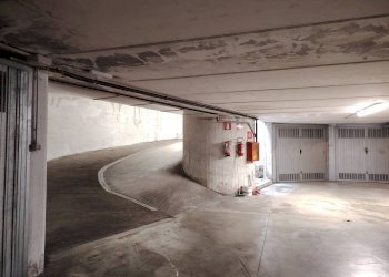 Box Via Carlo Alberto Salustri Trilussa, 2, Bologna - foto 1