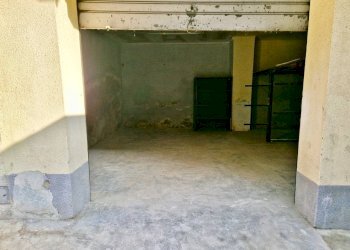 Locale Commerciale Via Montanaro, 16, Torino (zona Barriera Milano) - foto 5