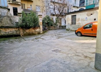 Locale Commerciale Via Montanaro, 16, Torino (zona Barriera Milano) - foto 10