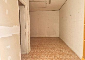 Locale Commerciale Via Montanaro, 16, Torino (zona Barriera Milano) - foto 11