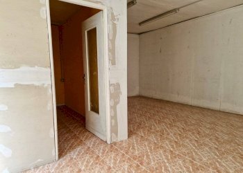 Locale Commerciale Via Montanaro, 16, Torino (zona Barriera Milano) - foto 14