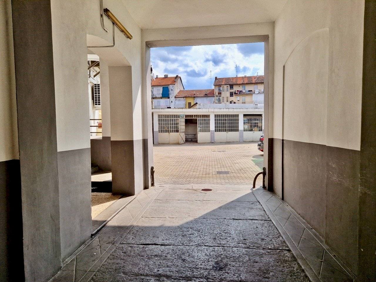 Warehouse Via Malone, 24, Torino (neighborhood Barriera Milano) - photo 2