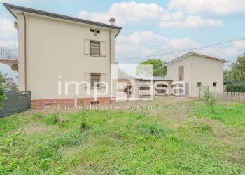 Foto 2 - Casa indipendente VIA MONTE GRAPPA
 
16, Godega di Sant'Urbano - foto 2