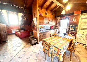 Sala da pranzo - Trilocale G. Garibaldi
 
30, Cunardo - foto 6