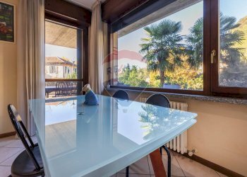 Sala da pranzo - Trilocale Via Fabio Filzi
 
1, Laveno-Mombello - foto 4