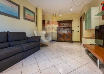 Soggiorno - Trilocale Via Fabio Filzi
 
1, Laveno-Mombello - foto 6