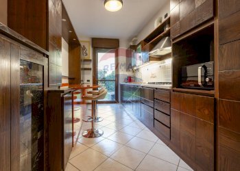 Cucina - Trilocale Via Fabio Filzi
 
1, Laveno-Mombello - foto 10