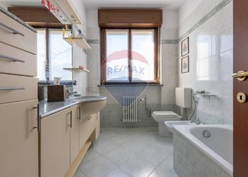 Bagno - Trilocale Via Fabio Filzi
 
1, Laveno-Mombello - foto 12