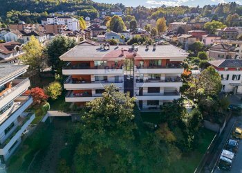 Edificio all\'aperto - Trilocale Via Fabio Filzi
 
1, Laveno-Mombello - foto 29