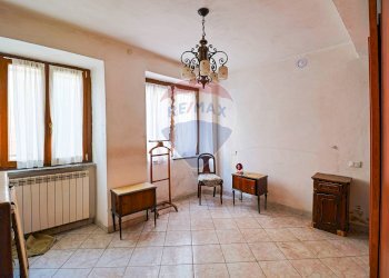 Camera / camera da letto - Casa indipendente Piazza Andreani
 
10, Cugliate-Fabiasco - foto 6