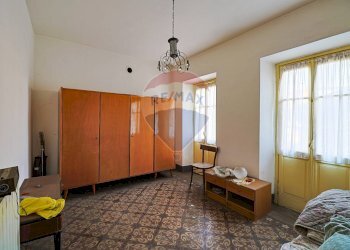 Camera / camera da letto - Casa indipendente Piazza Andreani
 
10, Cugliate-Fabiasco - foto 26