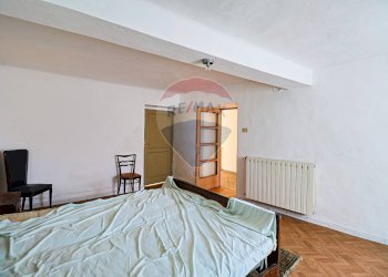 Camera / camera da letto - Casa indipendente Piazza Andreani
 
10, Cugliate-Fabiasco - foto 30