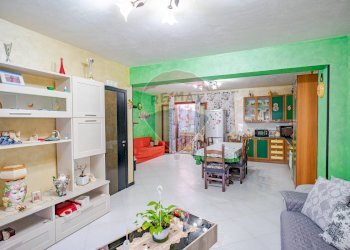 Foto 1 - Appartamento Via Santa Maria del Sangue
 
127, Aci Catena - foto 1