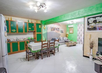 Foto 3 - Appartamento Via Santa Maria del Sangue
 
127, Aci Catena - foto 3