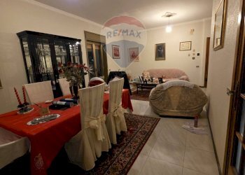 Sala da pranzo - Trilocale Via Luisella
 
20, Catania - foto 18