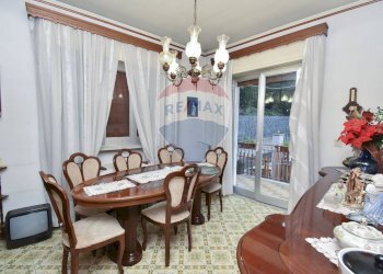 Sala da pranzo - Villa Via Miscarello Salice
 
6 d, Zafferana Etnea - foto 6