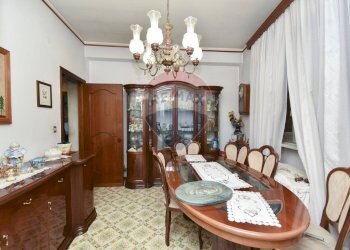 Sala da pranzo - Villa Via Miscarello Salice
 
6 d, Zafferana Etnea - foto 8