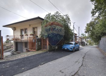 Casa all\'aperto - Villa Via Miscarello Salice
 
6 d, Zafferana Etnea - foto 29