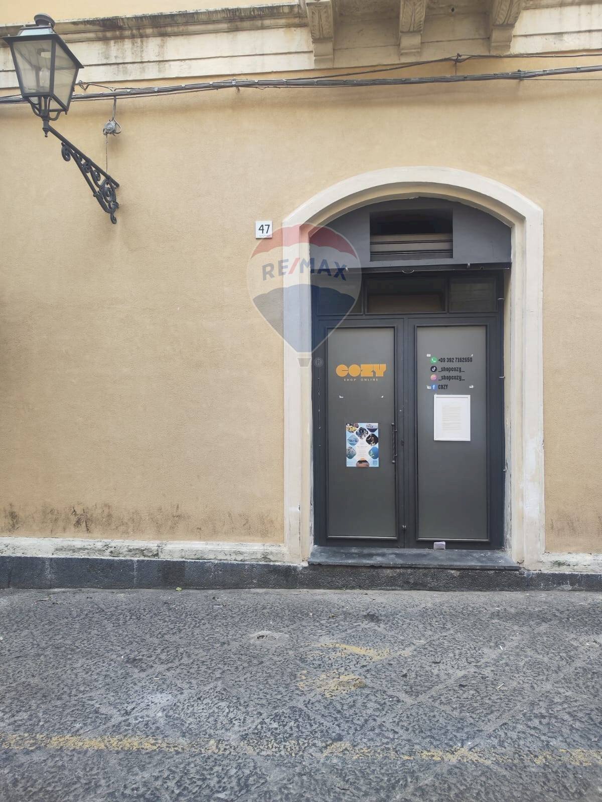 Edificio all\'aperto - Commercial Premises Via Cavour
47, Acireale - photo 3