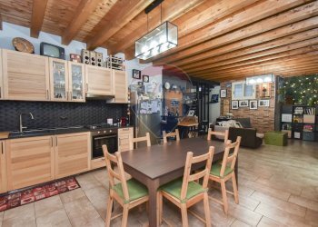 Cucina - Casa indipendente Vicolo Panebianco
 
22, Paterno - foto 1