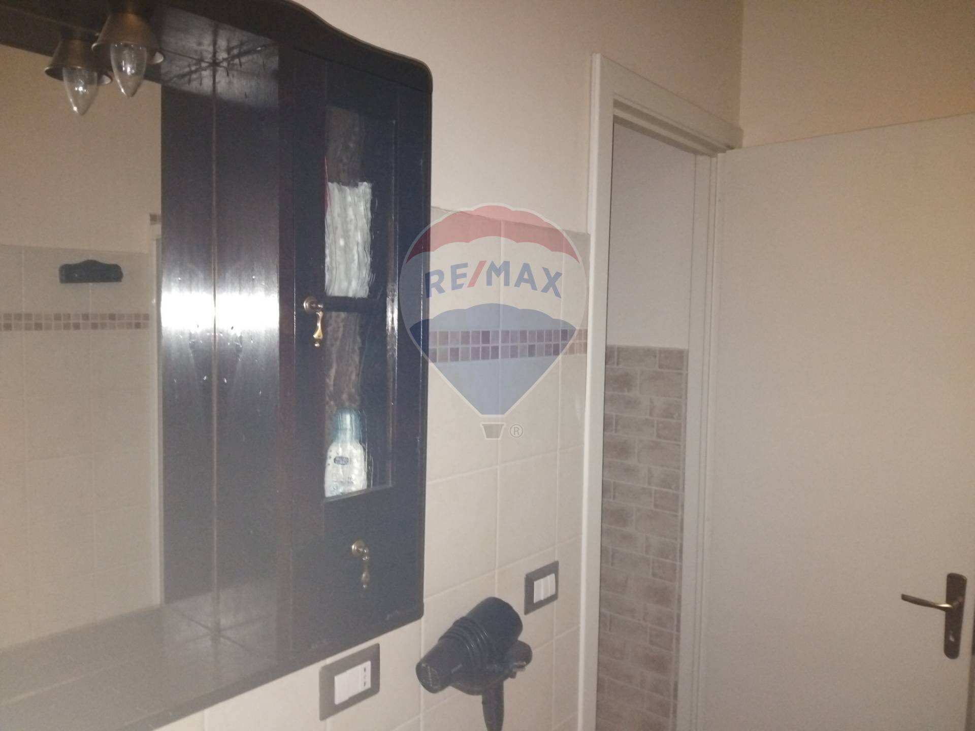 Bagno - Casa indipendente Via San Vincenzo
 
57, Fiumefreddo di Sicilia - foto 2