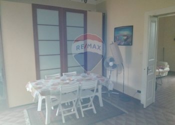 Sala da pranzo - Casa indipendente Via San Vincenzo
 
57, Fiumefreddo di Sicilia - foto 15