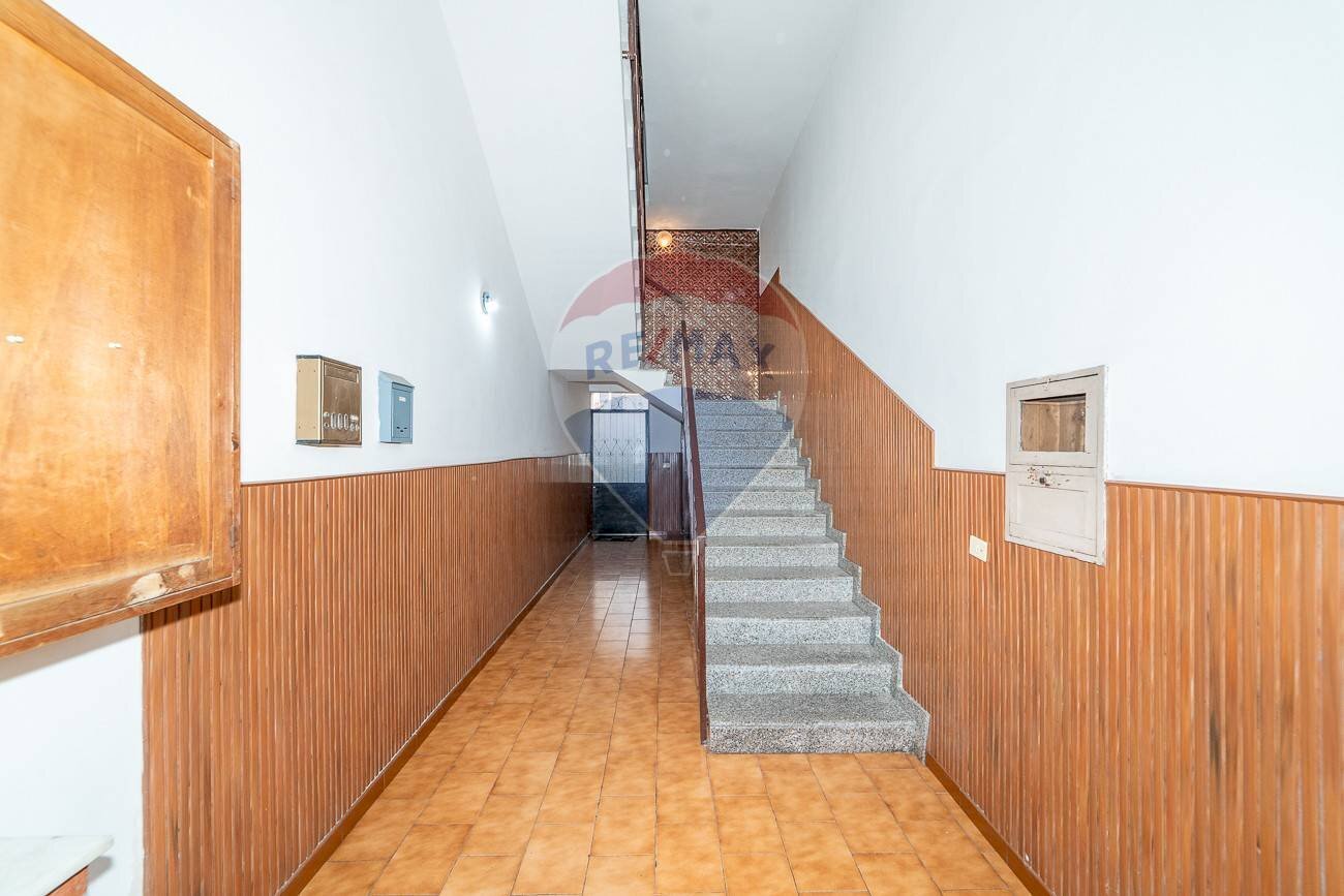 Ricezione / Lobby - Quadrilocale Via Francesco Strano
 
76, Aci Catena - foto 2