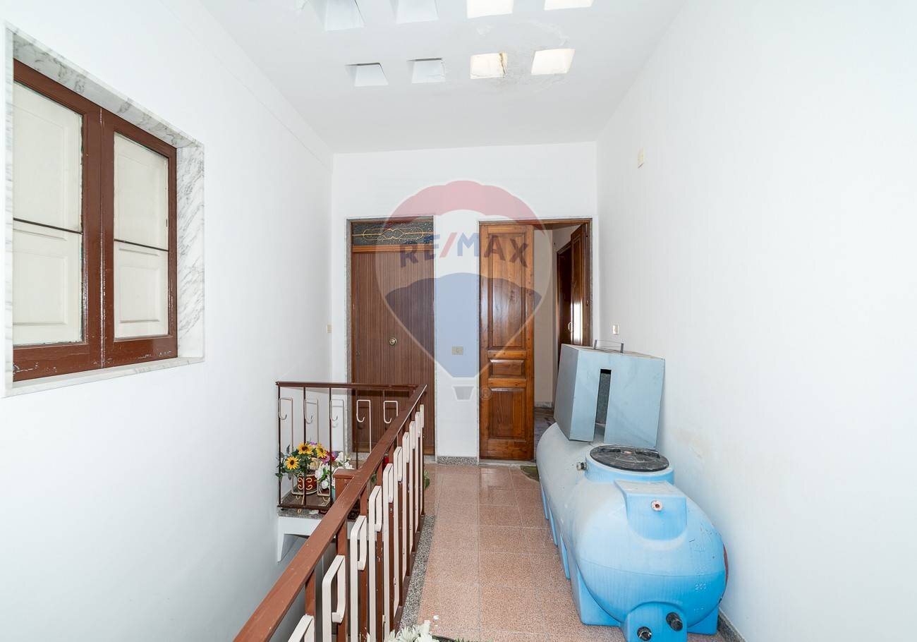 Hall / corridoio - Quadrilocale Via Francesco Strano
 
76, Aci Catena - foto 3