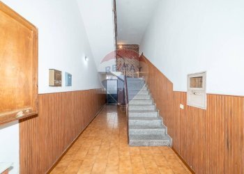 Ricezione / Lobby - Quadrilocale Via Francesco Strano
 
76, Aci Catena - foto 2