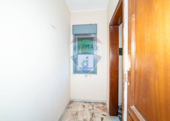 Hall / corridoio - Quadrilocale Via Francesco Strano
 
76, Aci Catena - foto 5