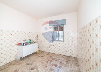 Stanza vuota - Quadrilocale Via Francesco Strano
 
76, Aci Catena - foto 15