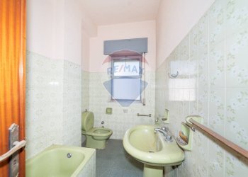 Bagno - Quadrilocale Via Francesco Strano
 
76, Aci Catena - foto 17