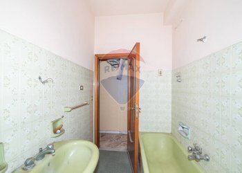 Bagno - Quadrilocale Via Francesco Strano
 
76, Aci Catena - foto 18