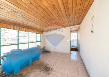 Soggiorno - Quadrilocale Via Francesco Strano
 
76, Aci Catena - foto 24