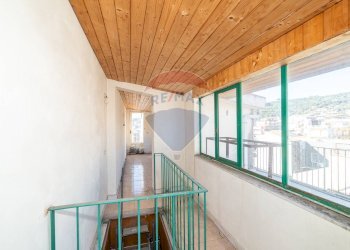 Scale - Quadrilocale Via Francesco Strano
 
76, Aci Catena - foto 25