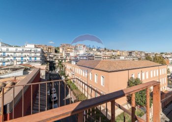 Balcone - Quadrilocale Via Francesco Strano
 
76, Aci Catena - foto 31