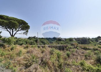 Vista delle montagne - Terreno agricolo Via Chiuse
 
23, Acireale - foto 4