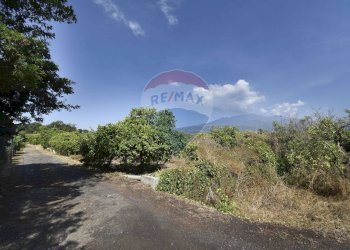 Vista delle montagne - Terreno agricolo Via Chiuse
 
23, Acireale - foto 6