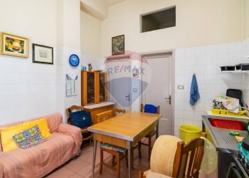 Sala da pranzo - Attività Commerciale Via della Regione
 
130, San Giovanni la Punta - foto 22